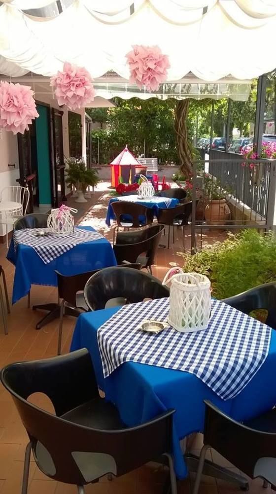 Hotel Gialpina Viserba Di Rimini Eksteriør billede